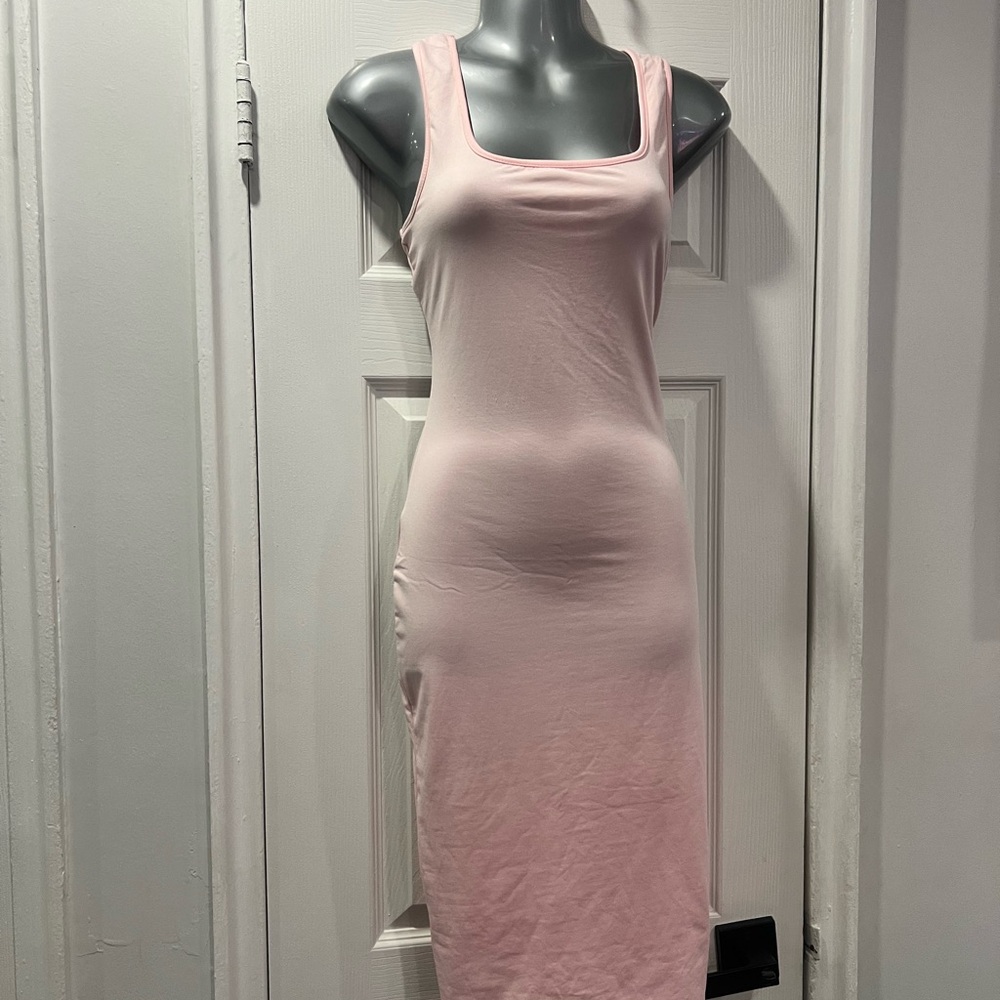 Elegant Pink Sleeveless Dress